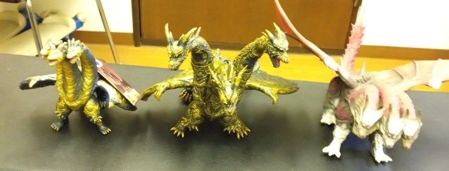 ムービーモンスターシリーズ カイザーギドラ 2体 デスギドラ