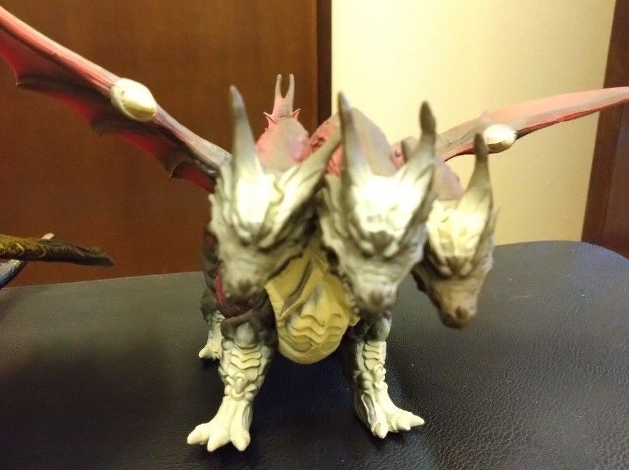 ムービーモンスターシリーズ カイザーギドラ 2体 デスギドラ ムービーモンスターシリーズ カイザーギドラ 2体 デスギドラ