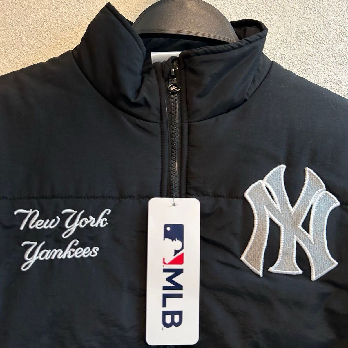 150】MLB ニューヨーク・ヤンキース 中綿入りナイロンジャンパー 150】MLB ニューヨーク・ヤンキース 中綿入りナイロンジャンパー