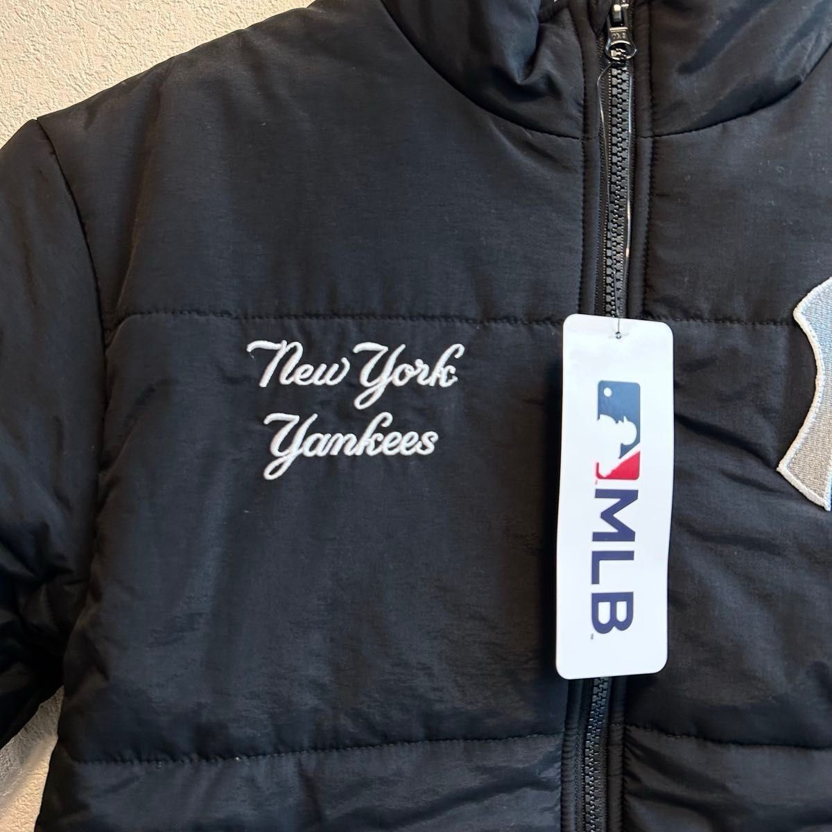 150】MLB ニューヨーク・ヤンキース 中綿入りナイロンジャンパー 150】MLB ニューヨーク・ヤンキース 中綿入りナイロンジャンパー