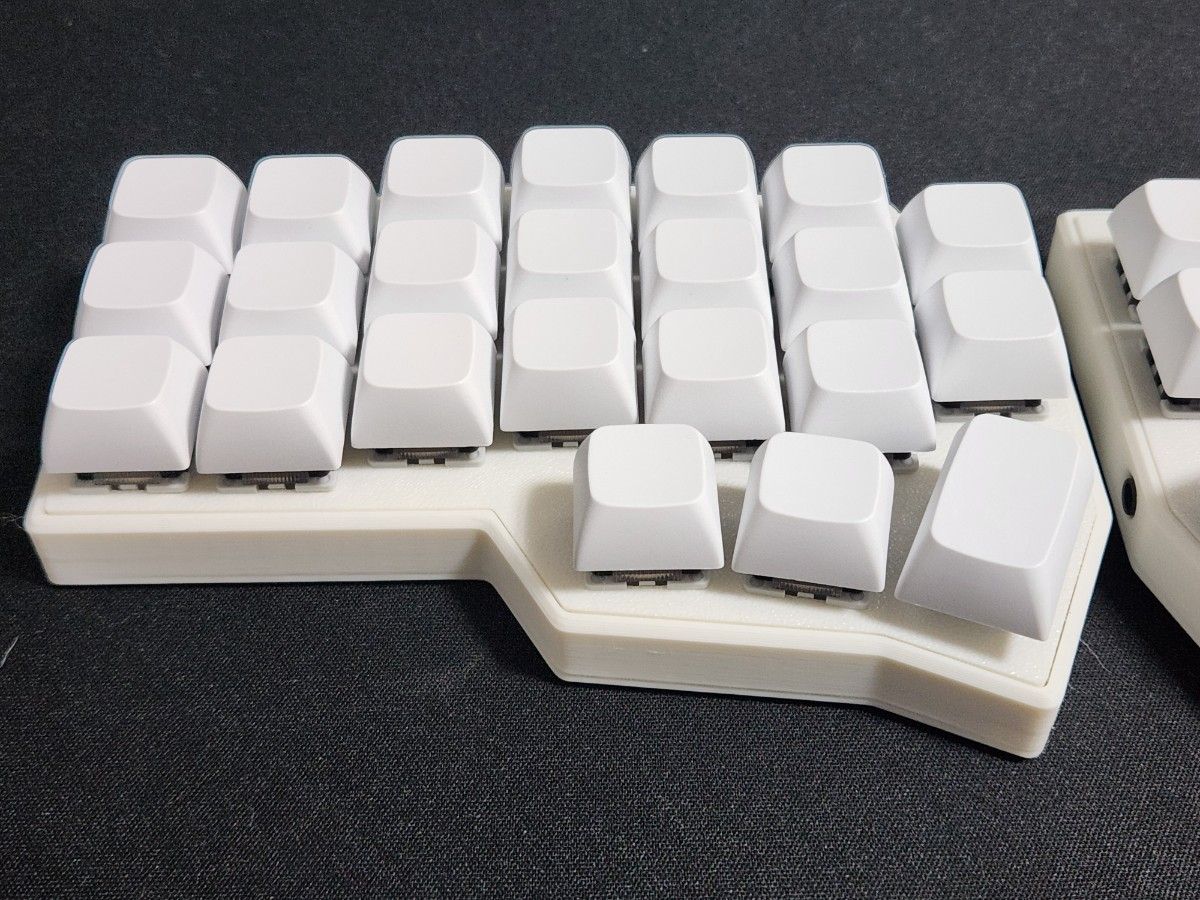 Corne v4 1 Cherry 完成品 自作キーボード ホワイト|Yahoo Corne v4 1 Cherry 完成品 自作キーボード ホワイト|Yahoo