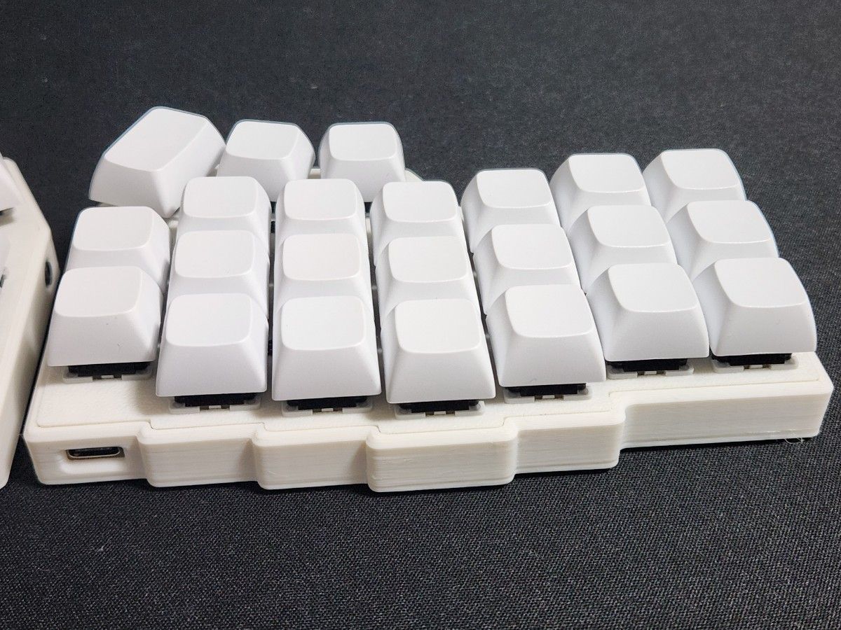 Corne v4 1 Cherry 完成品 自作キーボード ホワイト|Yahoo Corne v4 1 Cherry 完成品 自作キーボード ホワイト|Yahoo
