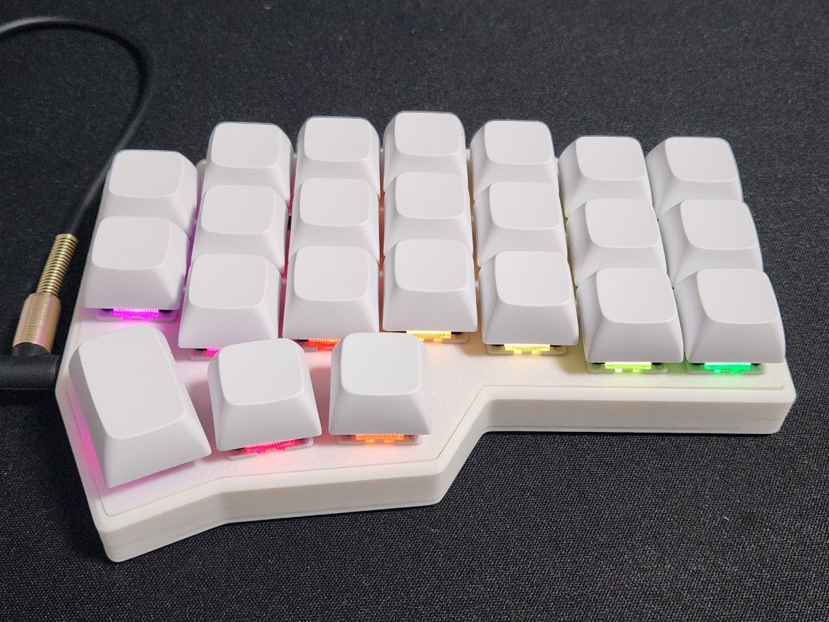 Corne v4 1 Cherry 完成品 自作キーボード ホワイト|Yahoo Corne v4 1 Cherry 完成品 自作キーボード ホワイト|Yahoo