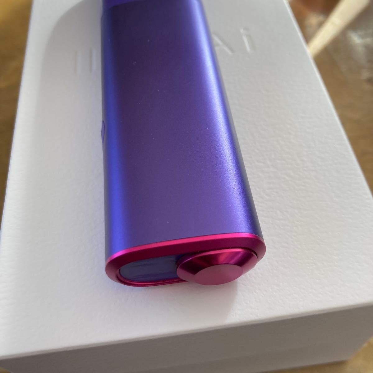 IQOS ILUMA ONE アイコス イルマ ワン 限定色 ネオンモデル 管理 IQOS ILUMA ONE アイコス イルマ ワン 限定色 ネオンモデル 管理