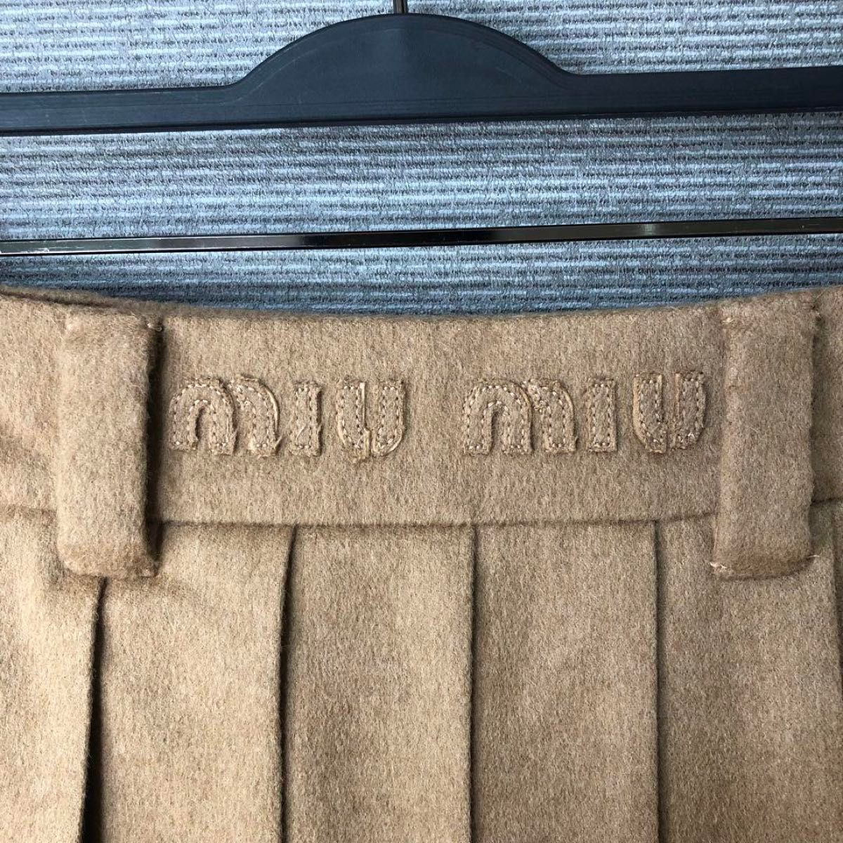 MIU MIU fully-pleated skirt 36 ベージュ 2023SS|Yahoo!フリマ MIU MIU fully-pleated skirt 36 ベージュ 2023SS|Yahoo!フリマ