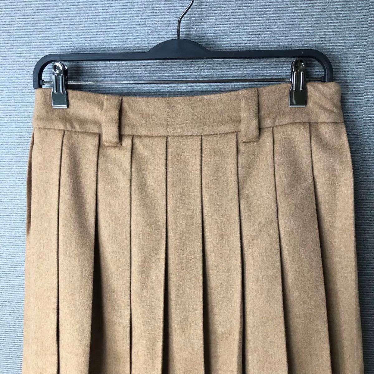 MIU MIU fully-pleated skirt 36 ベージュ 2023SS|Yahoo!フリマ MIU MIU fully-pleated skirt 36 ベージュ 2023SS|Yahoo!フリマ