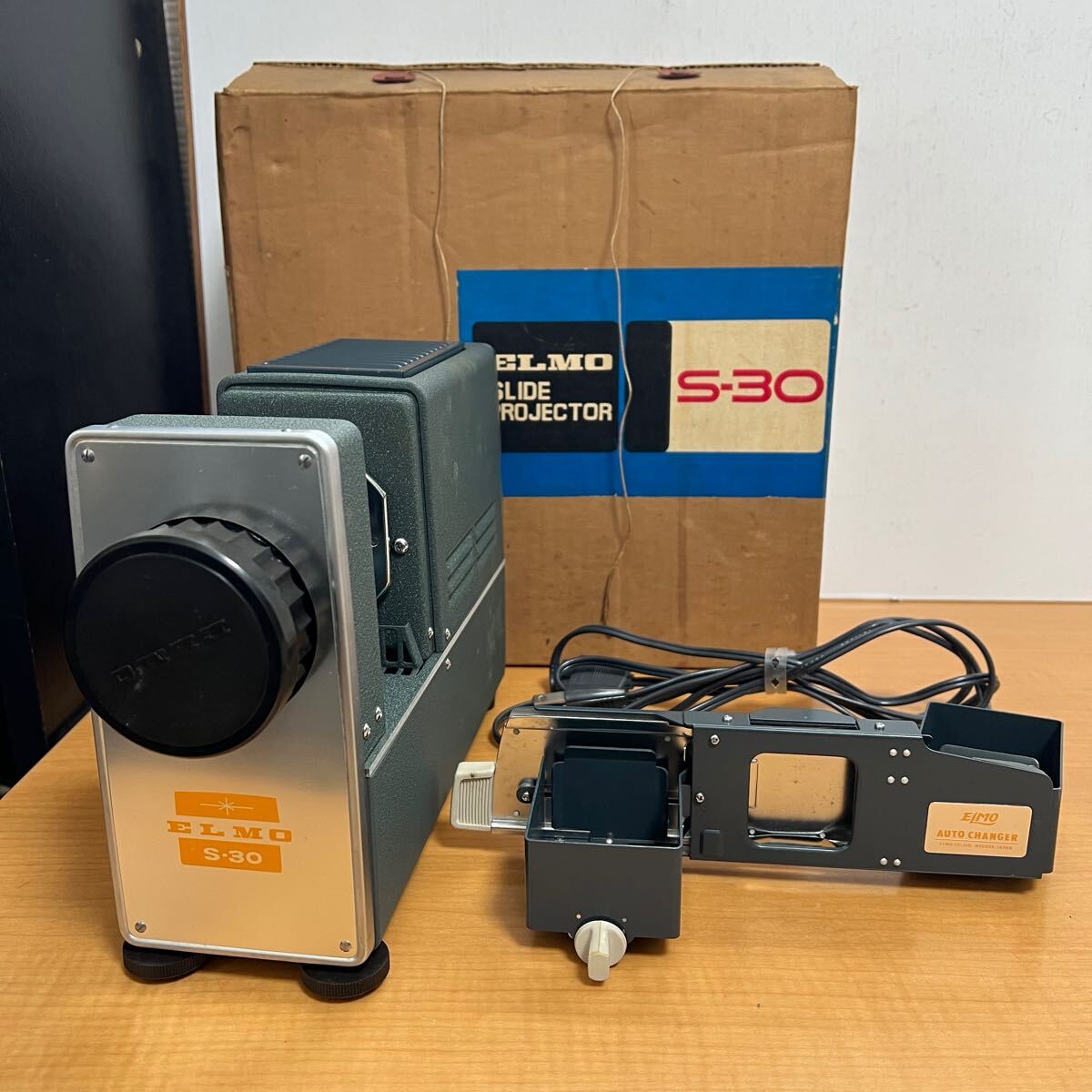 昭和レトロ☆ELMO スライドプロジェクター S-30 エルモ 元箱 昭和レトロ☆ELMO スライドプロジェクター S-30 エルモ 元箱