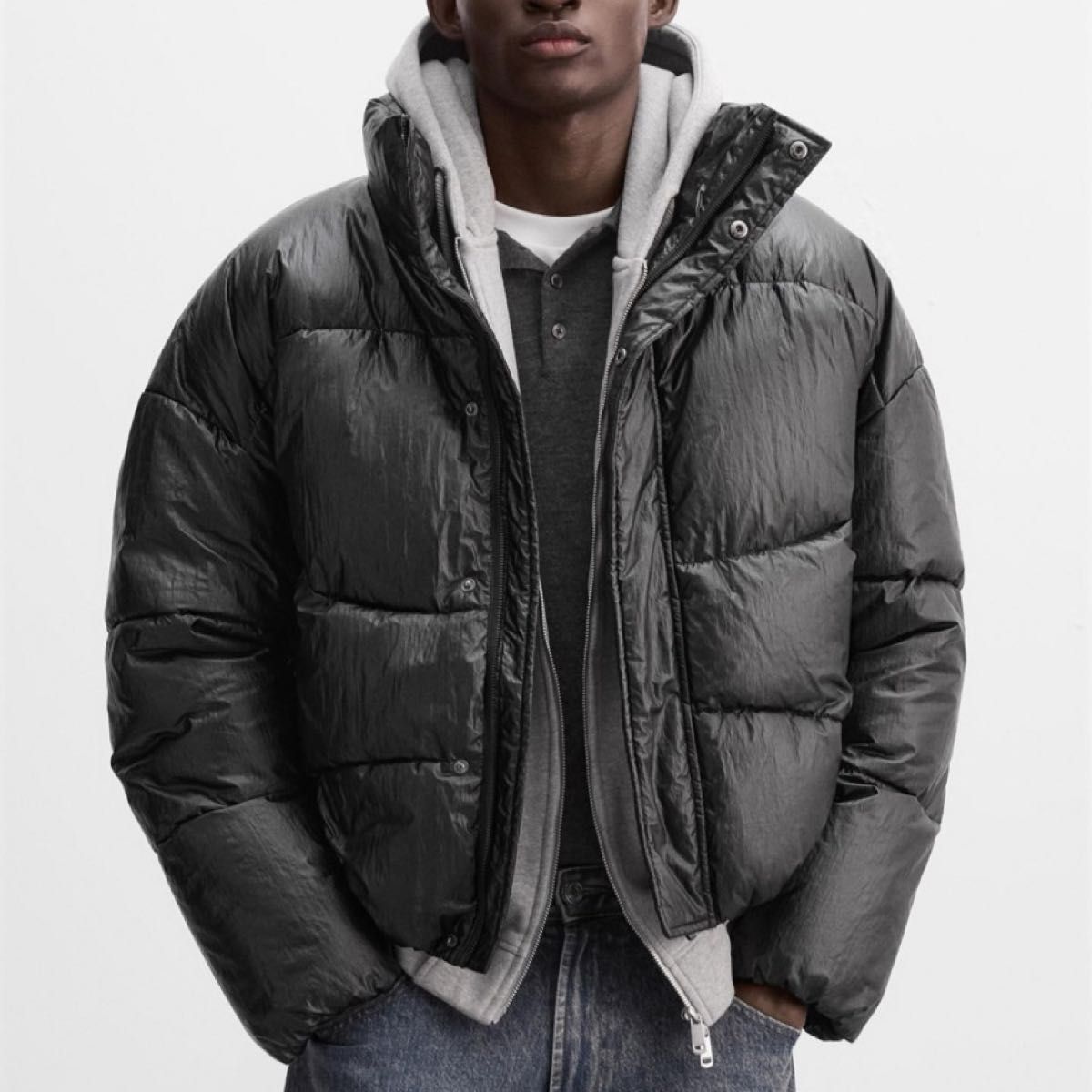 ZARA シャイニーパフジャケット Sサイズ ブラック ダウン ZARA シャイニーパフジャケット Sサイズ ブラック ダウン