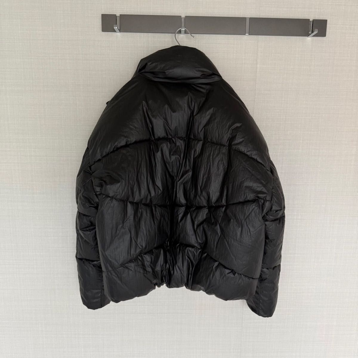 ZARA シャイニーパフジャケット Sサイズ ブラック ダウン ZARA シャイニーパフジャケット Sサイズ ブラック ダウン