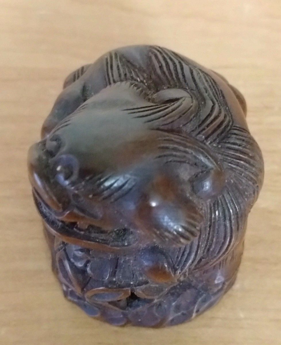 珠取獅子木彫根付 江戸時代 獅子根付 時代物 根付 柘植|Yahoo 珠取獅子木彫根付 江戸時代 獅子根付 時代物 根付 柘植|Yahoo