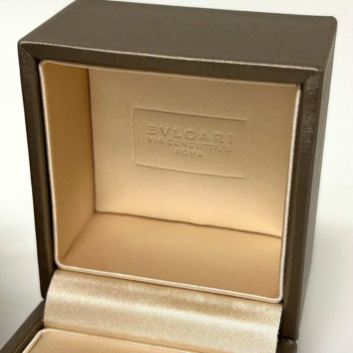 ブルガリ BVLGARI ジュエリーケース 指輪 リング ケース 空箱 ブルガリ BVLGARI ジュエリーケース 指輪 リング ケース 空箱