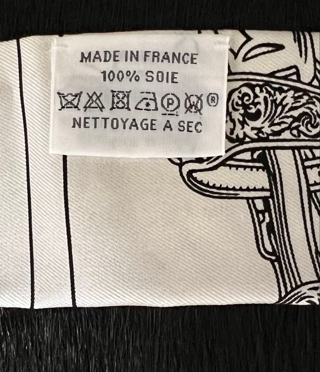 新品未使用】HERMES スカーフ ツイリー ブリッド・ドゥ・ガラ 新品未使用】HERMES スカーフ ツイリー ブリッド・ドゥ・ガラ