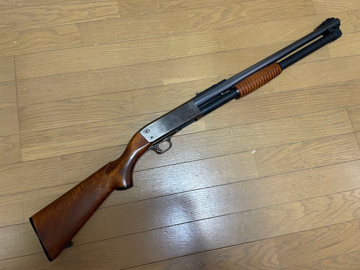 KTW イサカ M37 ライアット ショットガン フルメタル 木製 KTW イサカ M37 ライアット ショットガン フルメタル 木製