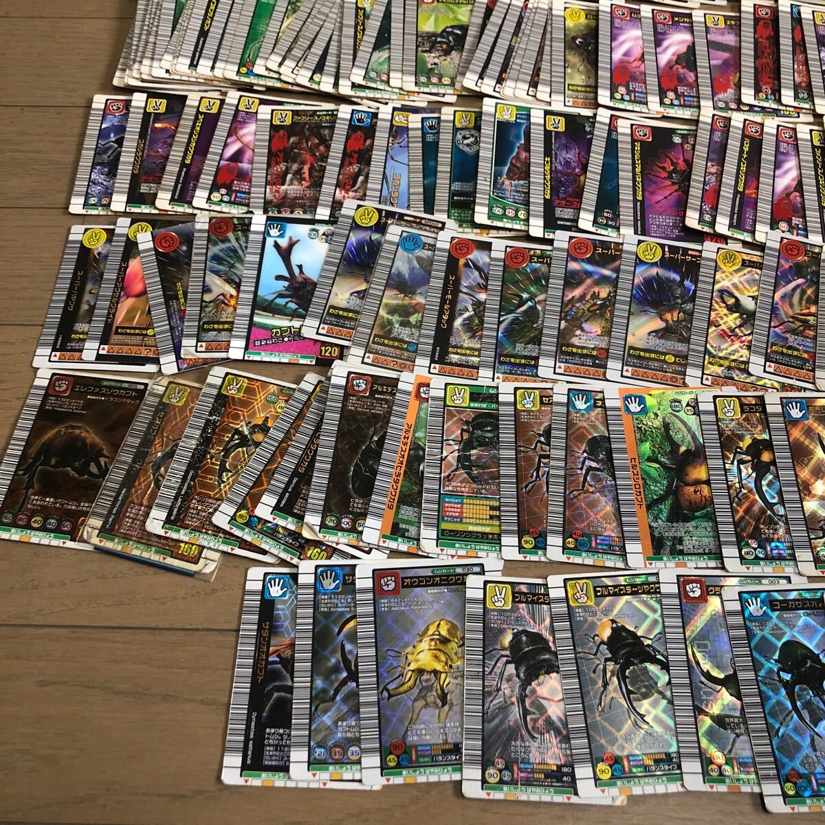 甲虫王者ムシキングカード まとめ売り 銅 銀 金 カード 大量 甲虫王者ムシキングカード まとめ売り 銅 銀 金 カード 大量