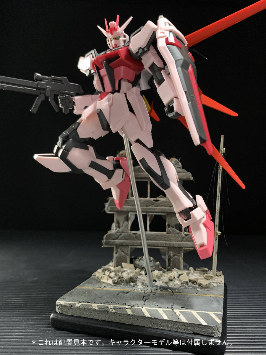 【期間限定特価】 完成品 ディスプレイ・ジオラマ・ベース】 ガンダム 1/144 30MM 完成品