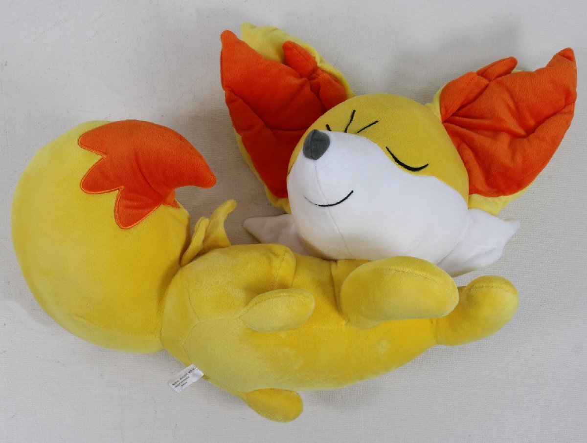 □現状品□ ポケモンセンター フォッコ 初夢 ぬいぐるみ 等身大 □現状品□ ポケモンセンター フォッコ 初夢 ぬいぐるみ 等身大