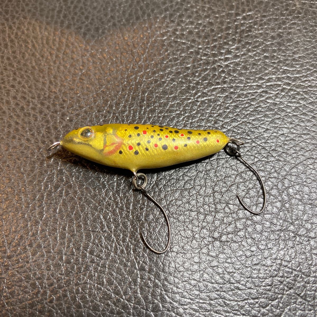 ハンドメイド　ペンシルベイト　ブラウンカラー　2.6g エリアトラウトなどに_画像1