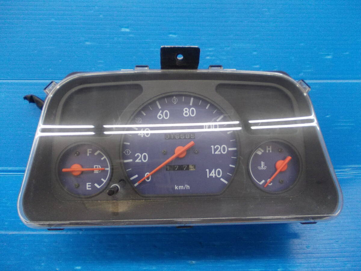 TT1/TT2 サンバー　スピードメーター　MT車　走行距離：16，585㎞　現(xiàn)物品番：85014TC050　Q7A　257340-0730　066