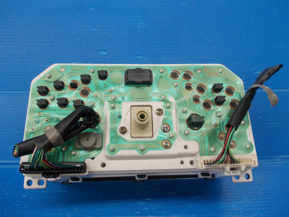 TT1/TT2 サンバー　スピードメーター　MT車　走行距離：16，585㎞　現(xiàn)物品番：85014TC050　Q7A　257340-0730　066