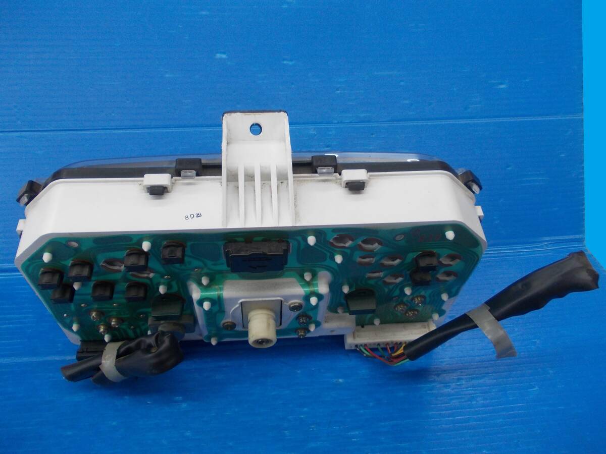 TT1/TT2 サンバー　スピードメーター　MT車　走行距離：16，585㎞　現(xiàn)物品番：85014TC050　Q7A　257340-0730　066