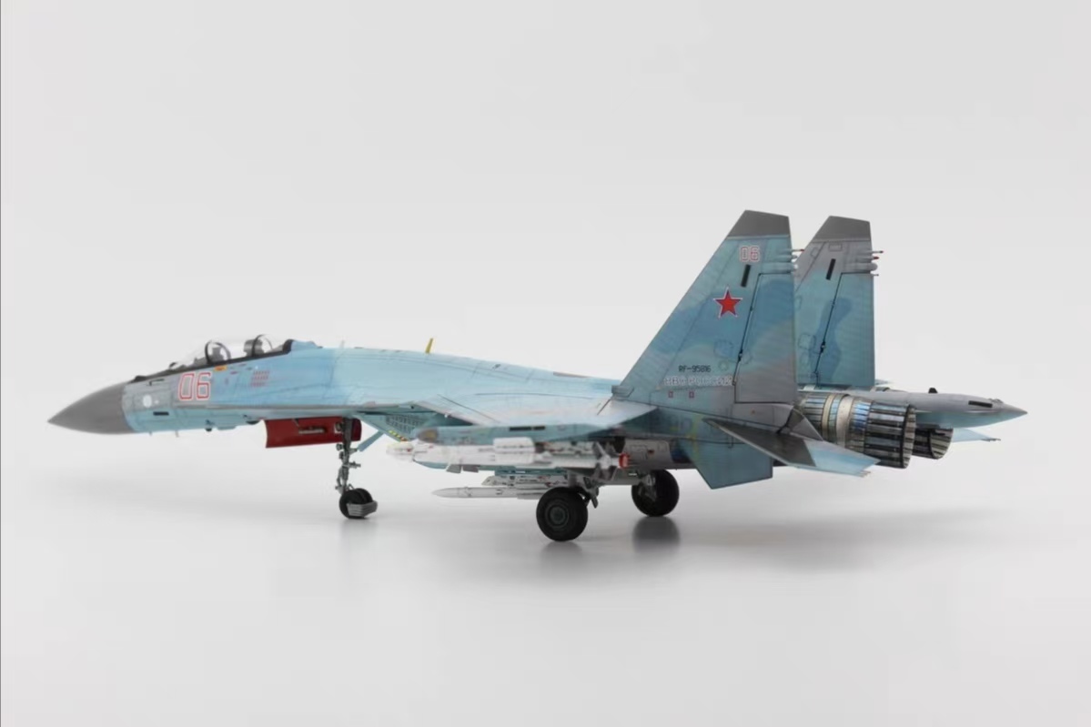 !_1/72 Россия ВВС Su-35S Frank E сборка покрашен конечный продукт 