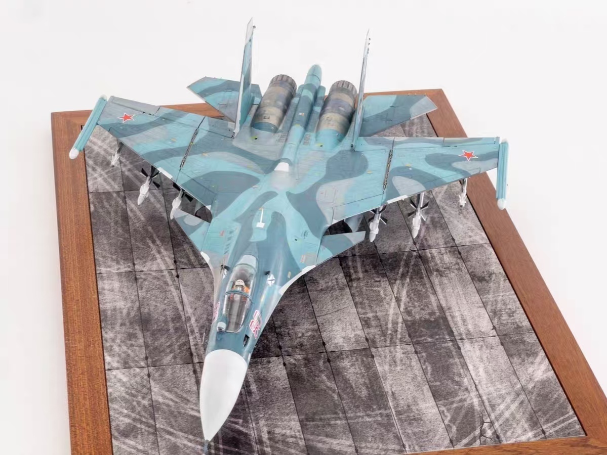 1/48 Россия ВВС Su-33 Frank D сборка покрашен конечный продукт 