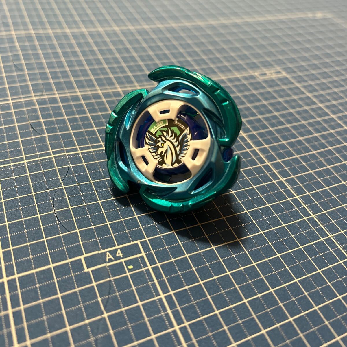 BEYBLADE X】エアロペガサス3-70A 開封済みベイコード未使用 欠 BEYBLADE X】エアロペガサス3-70A 開封済みベイコード未使用 欠
