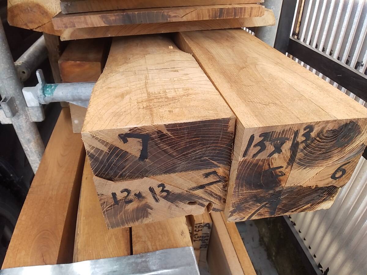 ケヤキ 欅 けやき 柱 10本【引き取り】有料お届け 倉庫 和室 DIY ケヤキ 欅 けやき 柱 10本【引き取り】有料お届け 倉庫 和室 DIY
