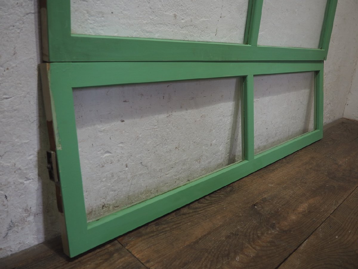 タT0893◆(3)【H37cm×W130cm】×2枚◆可愛いペンキの古い木枠ガラス戸◆建具 窓 明り取り インテリア レトロ ヴィンテージL下_画像5