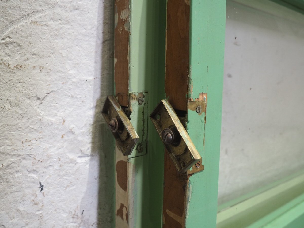 タT0893◆(3)【H37cm×W130cm】×2枚◆可愛いペンキの古い木枠ガラス戸◆建具 窓 明り取り インテリア レトロ ヴィンテージL下_画像7