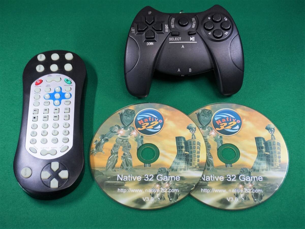 ⑩付屬品(リモコン×2、ゲームDisc×2)