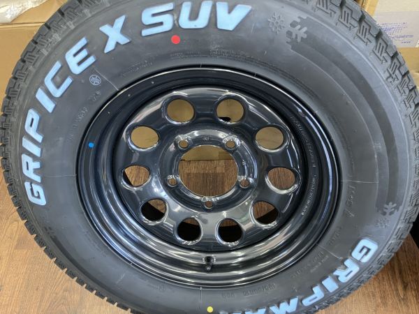 ◆冬用SET!! スズキ JB74 ジムニーシエラ 純正 スチール 15インチ 5.5J+5 139.7/5H 新品スタッドレスタイヤ付き 195/80R15 ホワイトレター