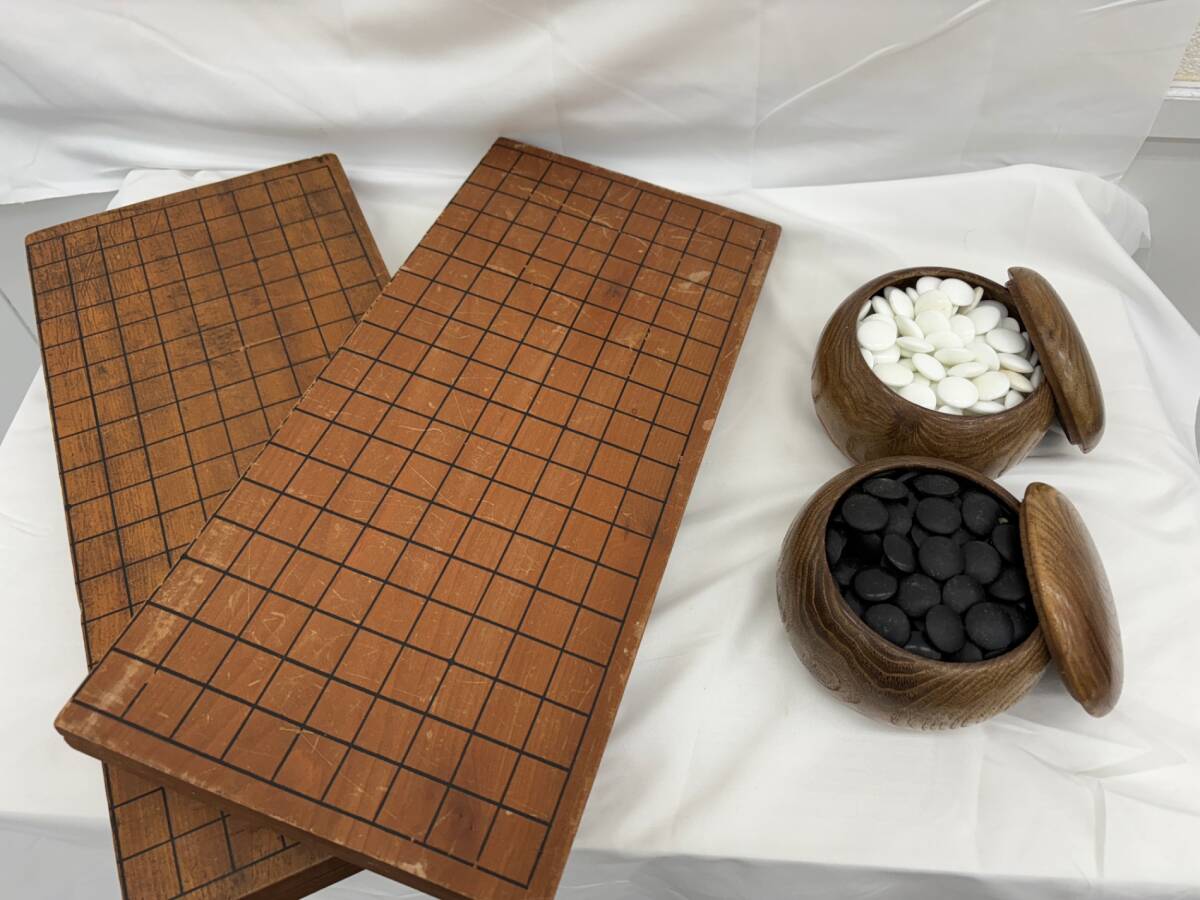 処分品】囲碁セット（碁盤×2 碁石 白、黒）