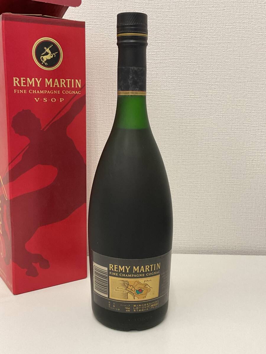 【未開(kāi)栓】 REMY MARTIN レミーマルタン VSOP ファインシャンパーニュ コニャック ブランデー 700ml 40%　IYZ61
