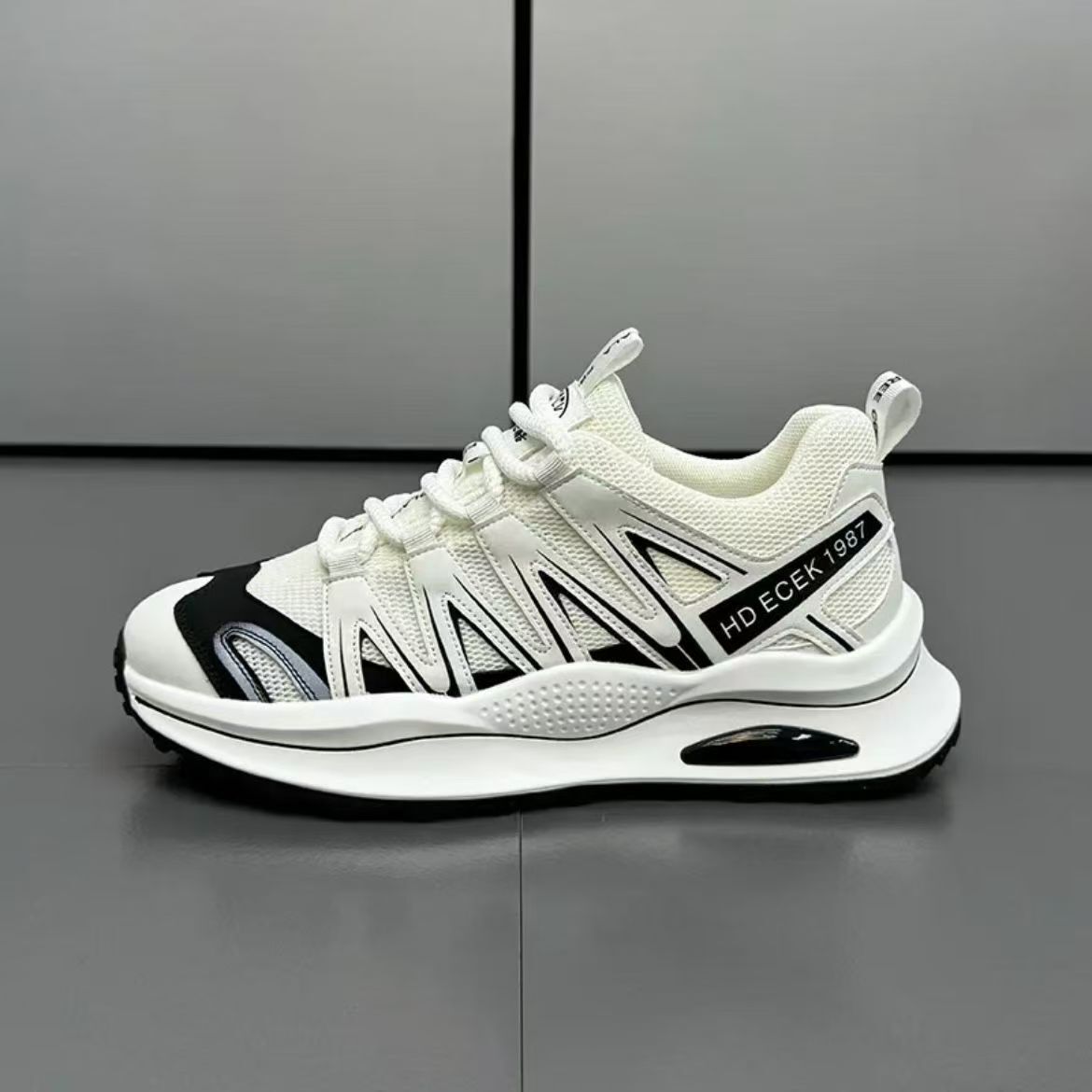 ランニングシューズ メンズ スニーカー 軽量 靴 スポーツ 安い おしゃれ 軽い トレーニング ランニングシューズ ホワイト&ブラック26cm_画像3