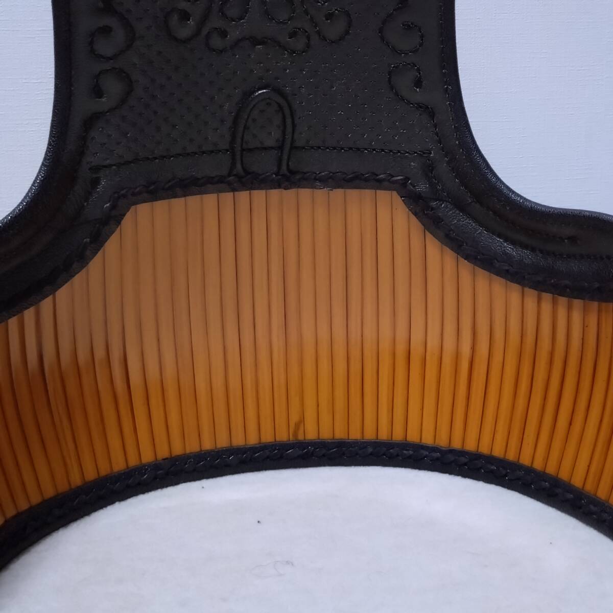 剣道具 逸品 浄法寺塗胴60本立(特別青貝入り) 本黒ざん革胸 剣道具 逸品 浄法寺塗胴60本立(特別青貝入り) 本黒ざん革胸