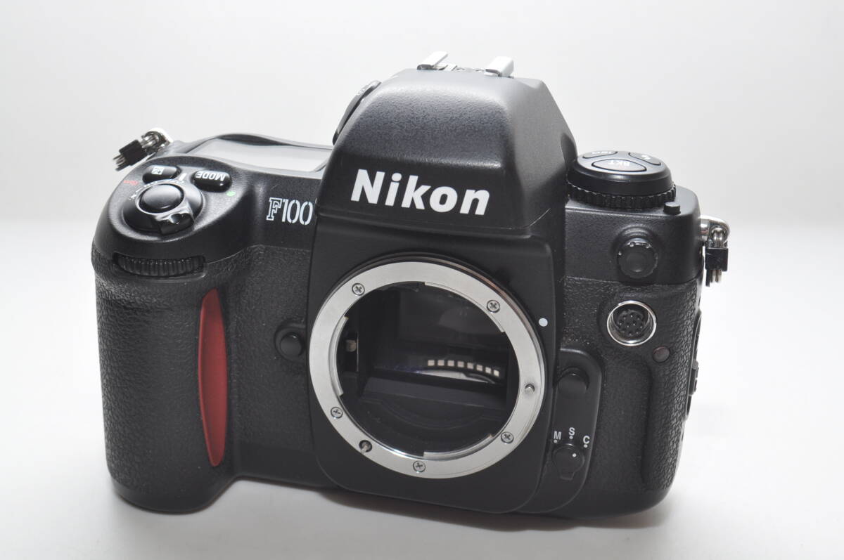 オリンパス OLYMPUS OM-D E-M1 Mark2 ブラックボディ 45mm 1.8 オリンパス OLYMPUS OM-D E-M1 Mark2 ブラックボディ 45mm 1.8
