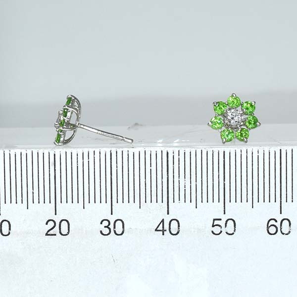 デマントイドガーネット 0.45ct 0.45ct ダイヤモンド 0.08ct 0.08ct プラチナ Pt900 ピアス 花 フラワー