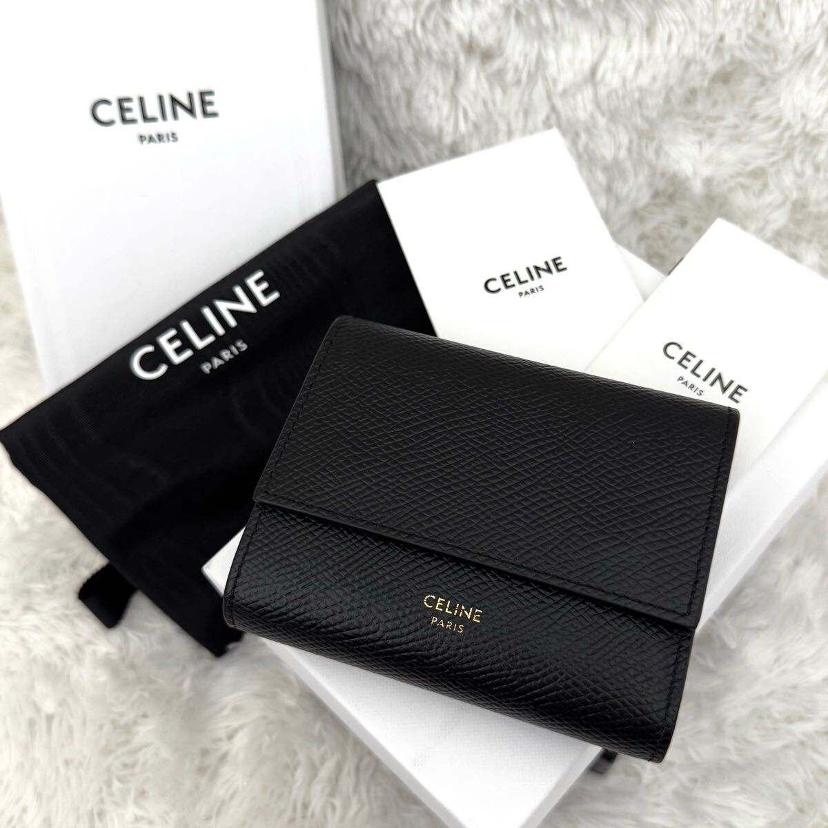☆未使用級☆CELINE セリーヌ トリフォールドウォレット 財布 カーフレザー 三つ折り ブラック