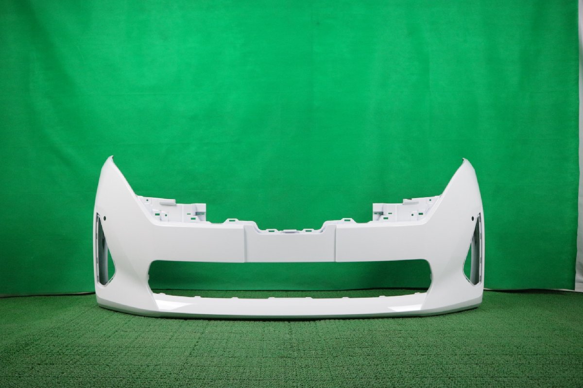 0203　C28 セレナ 純正 フロントバンパー 62022-7DA0H QM1　W