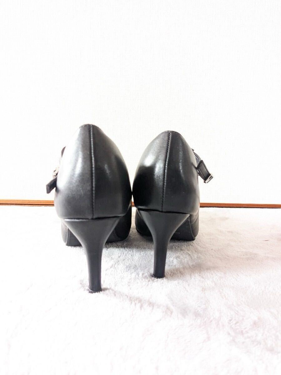 【新品未使用】Menue（メヌエ）メヌエ Menue ポインテッドトゥ Tストラップパンプス （1020ブラックPU）_画像4