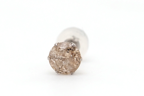 大粒!プラチナ900 ダイヤモンド0.6ct 片耳ピアス ブラウン 大粒!プラチナ900 ダイヤモンド0.6ct 片耳ピアス ブラウン