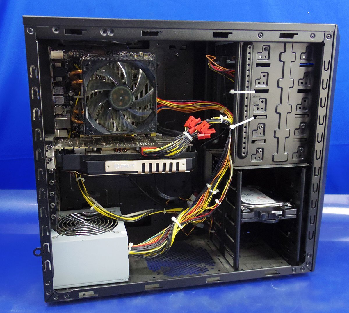 一部訳あり ドスパラ GALLERIA/Core i7-4790/SSD128GB HDD2TB/メモリ32GB/GTX970/Windows10 OS有 デスク PC タワー パソコン K022011K(デスクトップ)|売買されたオークション情報、Yahoo!オークション(旧ヤフオク!) の商品情報をアーカイブ公開 - オークファン(aucfan.com) 一部訳あり ドスパラ GALLERIA/Core i7-4790/SSD128GB HDD2TB/メモリ32GB/GTX970/Windows10 OS有 デスク PC タワー パソコン K022011K(デスクトップ)|売買されたオークション情報、Yahoo!オークション(旧ヤフオク!) の商品情報をアーカイブ公開 - オークファン(aucfan.com)