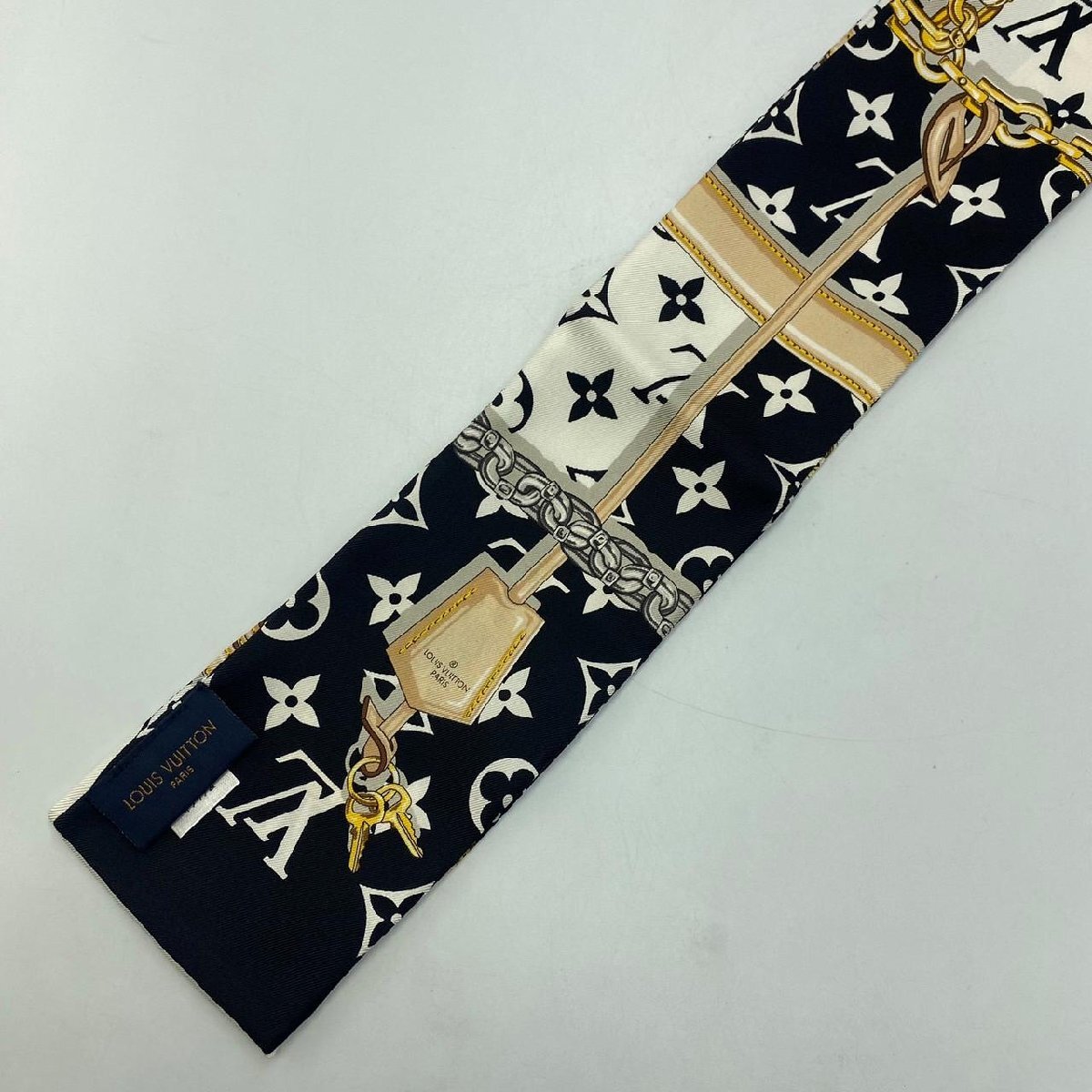 LOUIS VUITTON ルイ・ヴィトン M78656 バンドー モノグラム・コンフィデンシャル ブランド スカーフ 服飾雑貨 小物 シルク100%_画像6