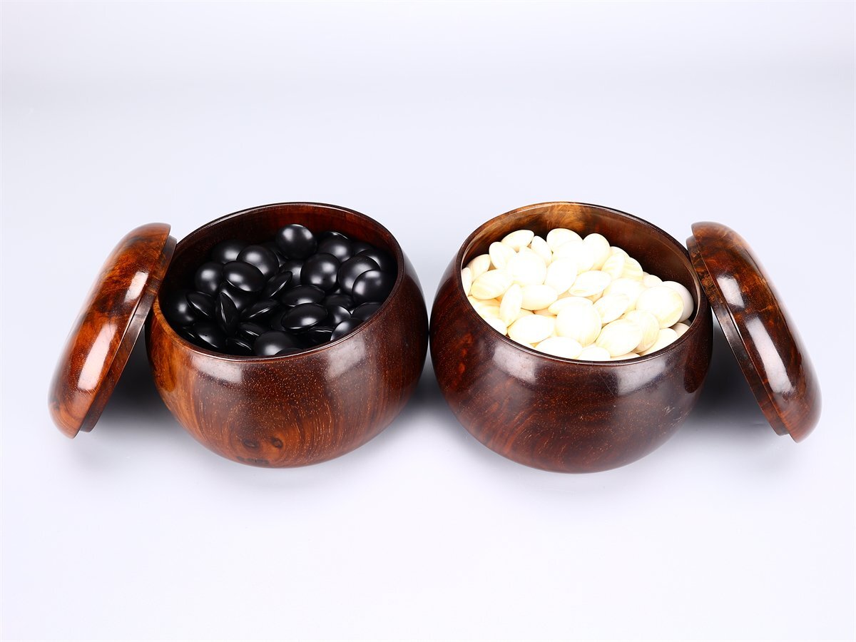 吉】ZC726 囲碁道具 本蛤白 本那智黒 碁石 白186個 黒183