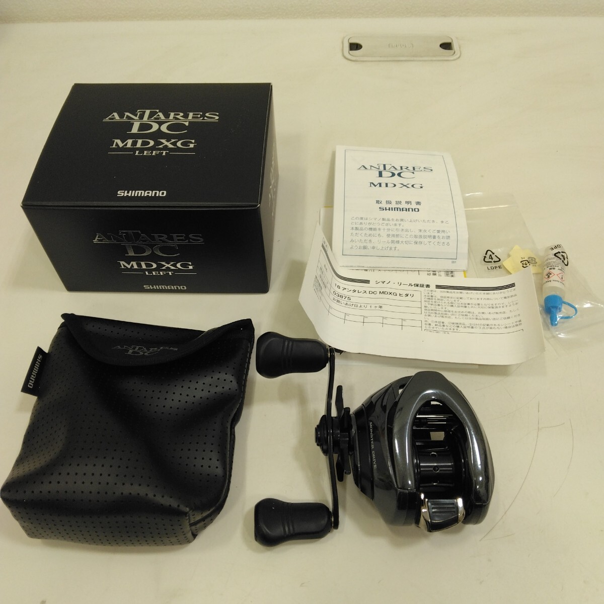 シマノ ベイトリール 18 アンタレス DC MD XG LEFT 03875　 左　ANTARES 極美品　箱付き