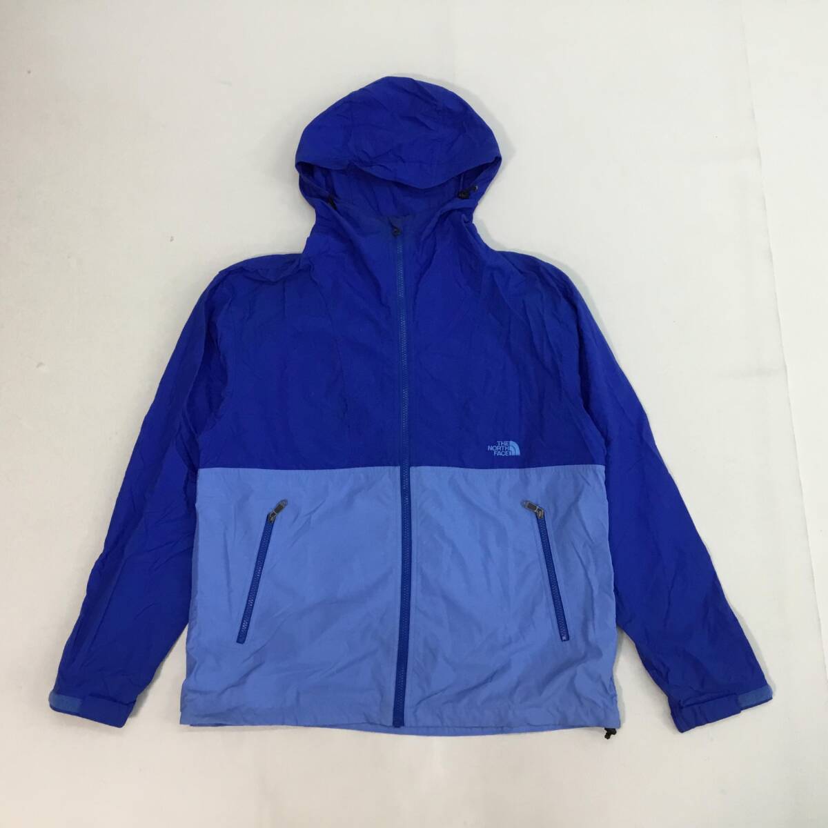THE NORTH FACE ◇ ウィンドジャケット ブルーカモフラ Lサイズ THE NORTH FACE ◇ ウィンドジャケット ブルーカモフラ Lサイズ