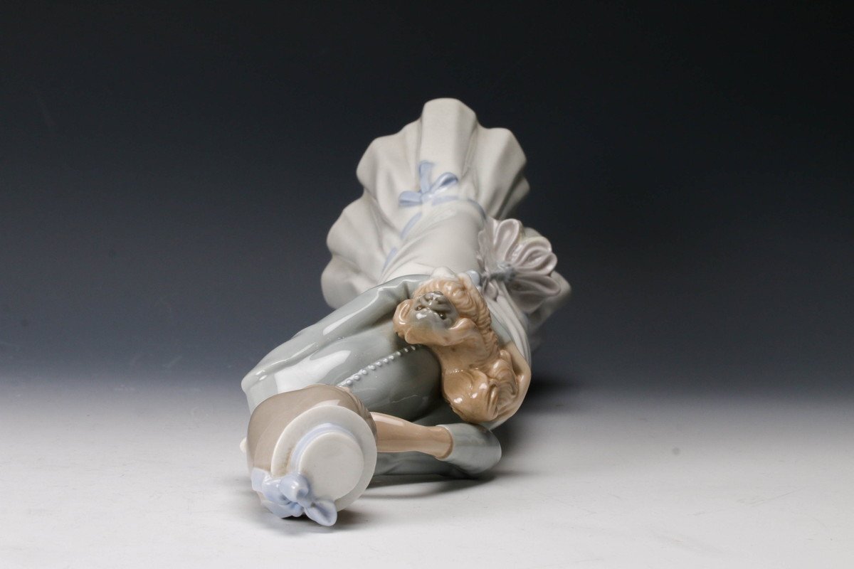 SAG】LLADRO リヤドロ 高さ37cm『子犬を抱く貴婦人』4893 本物 SAG】LLADRO リヤドロ 高さ37cm『子犬を抱く貴婦人』4893 本物