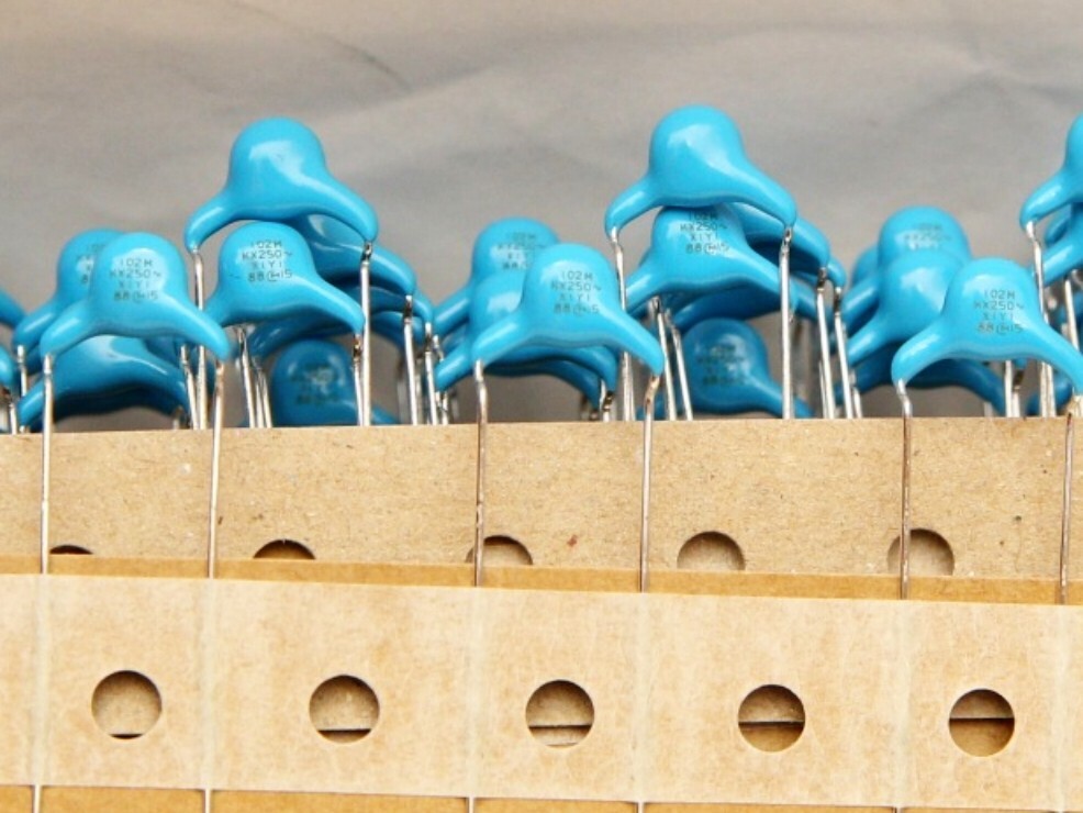 村田 X1Y1 1000pF 50個 高耐圧セラミックコンデンサ 250VAC 安全規格_画像1