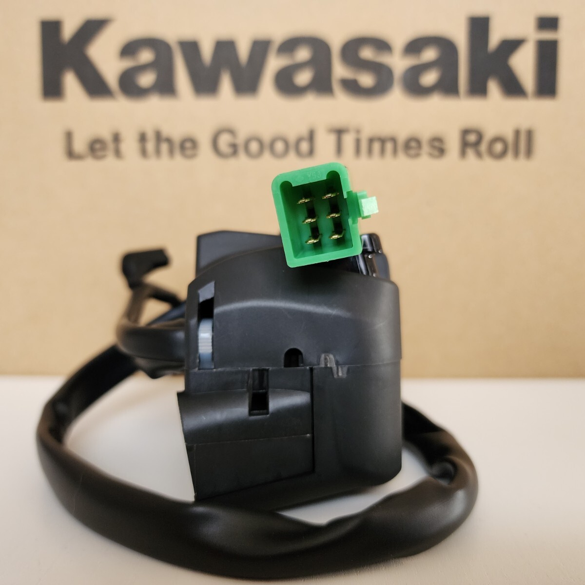カワサキ純正 ゼファーΧ 純正右スイッチボックス ハンドル カワサキ純正 ゼファーΧ 純正右スイッチボックス ハンドル